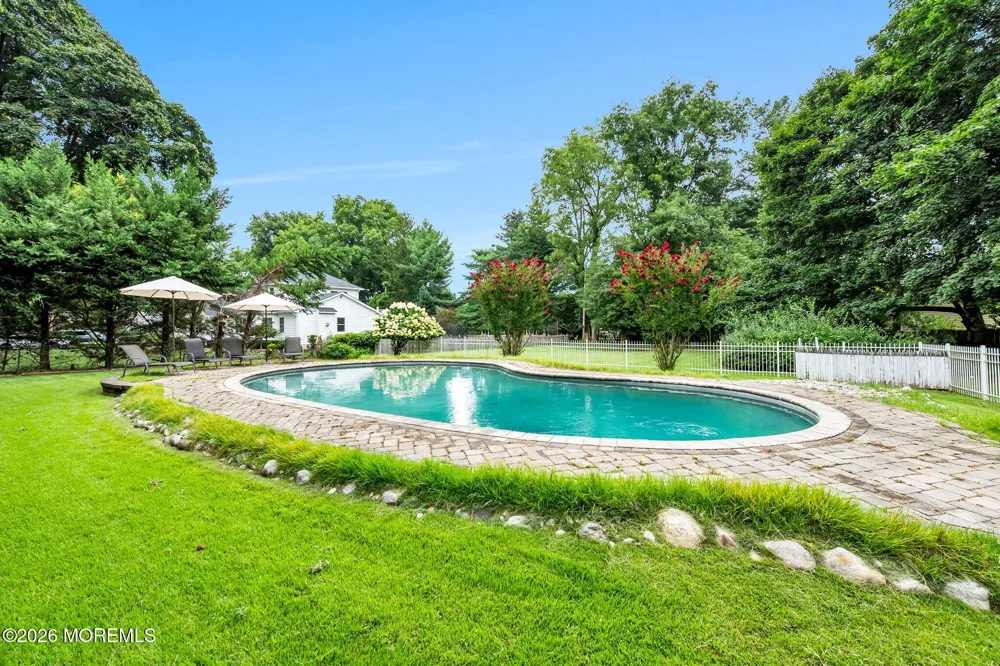 333 Sycamore Avenue Shrewsbury, NJ 07702