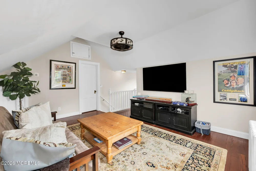 333 Sycamore Avenue Shrewsbury, NJ 07702