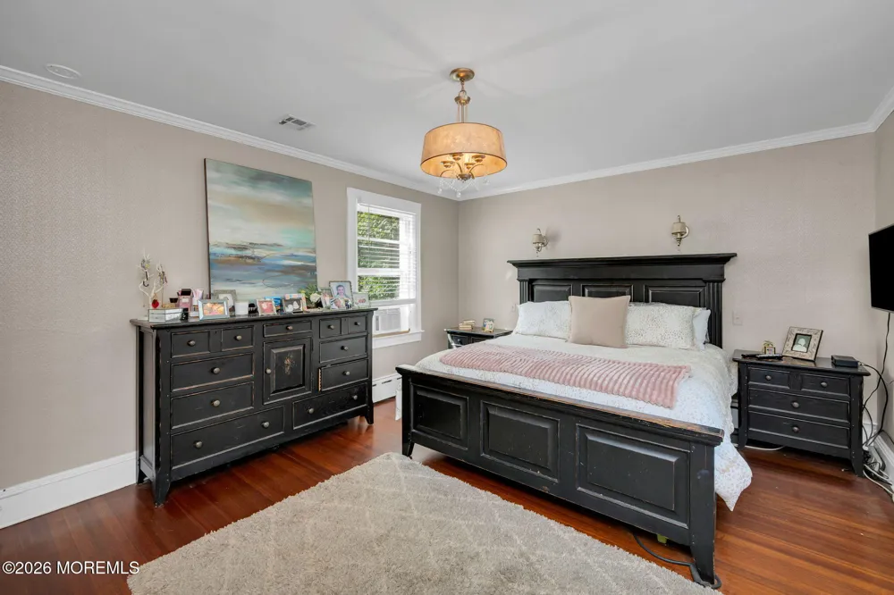 333 Sycamore Avenue Shrewsbury, NJ 07702