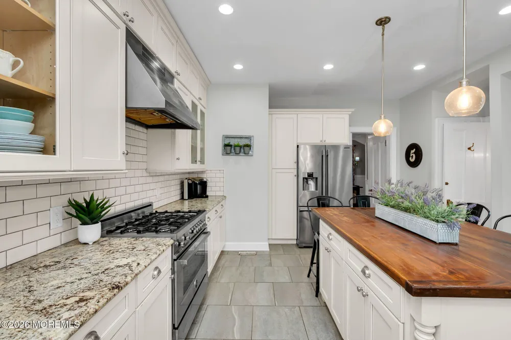 333 Sycamore Avenue Shrewsbury, NJ 07702