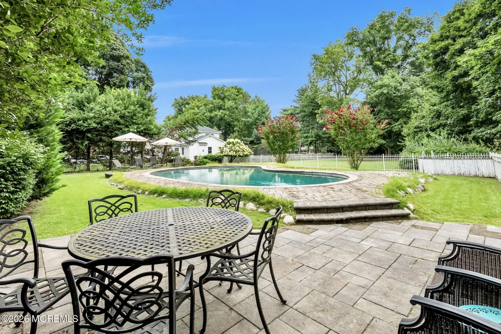 333 Sycamore Avenue Shrewsbury, NJ 07702