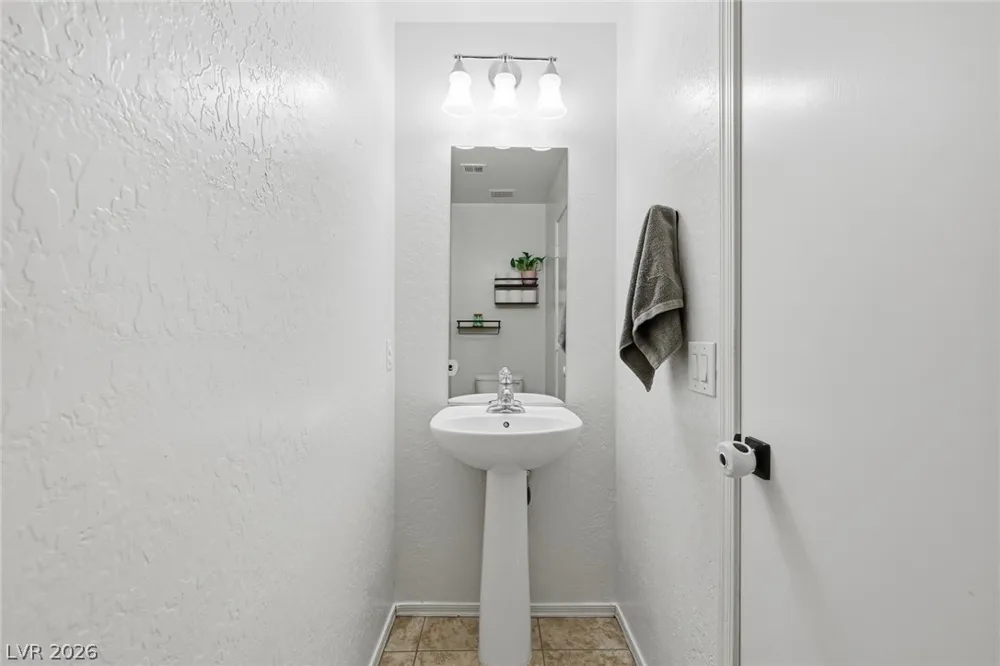 5339 Aurora Beam Avenue Las Vegas, NV 89122