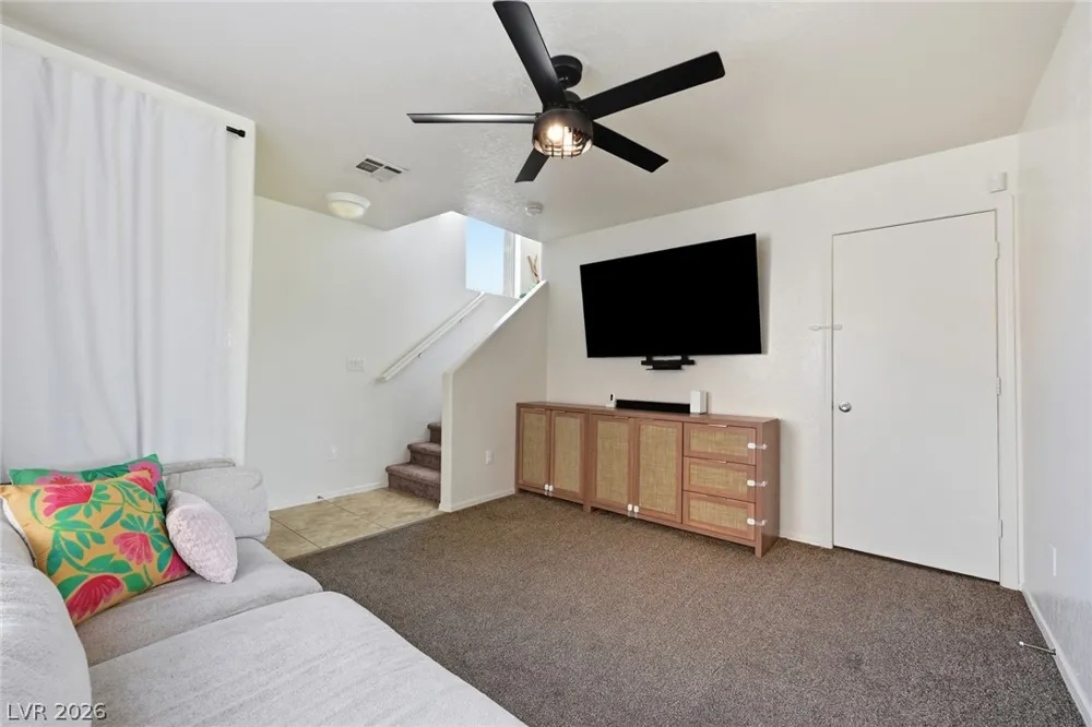 5339 Aurora Beam Avenue Las Vegas, NV 89122