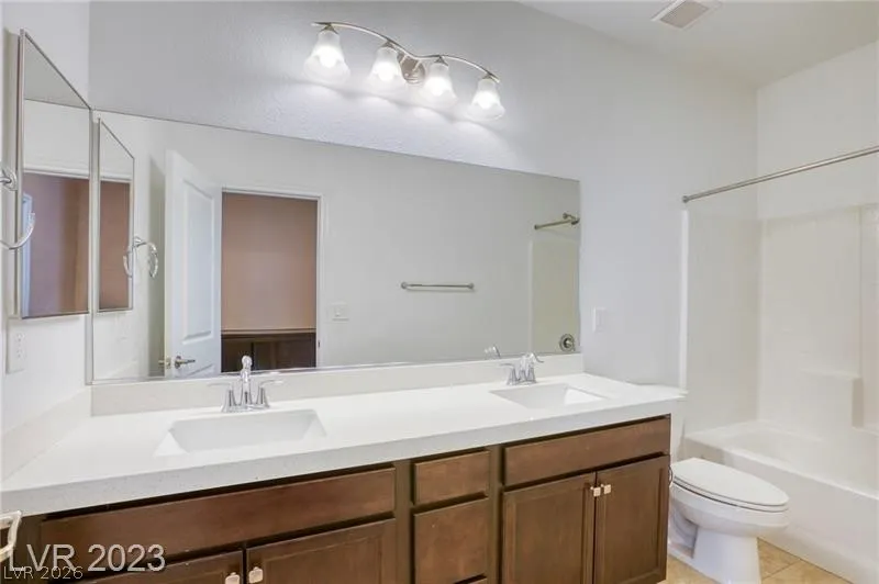 8060 Skye Dragon Street Las Vegas, NV 89166