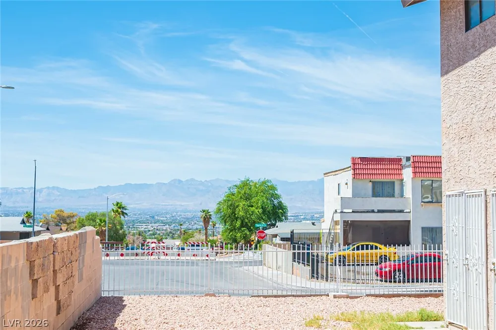 6927 Appleton Drive Las Vegas, NV 89156