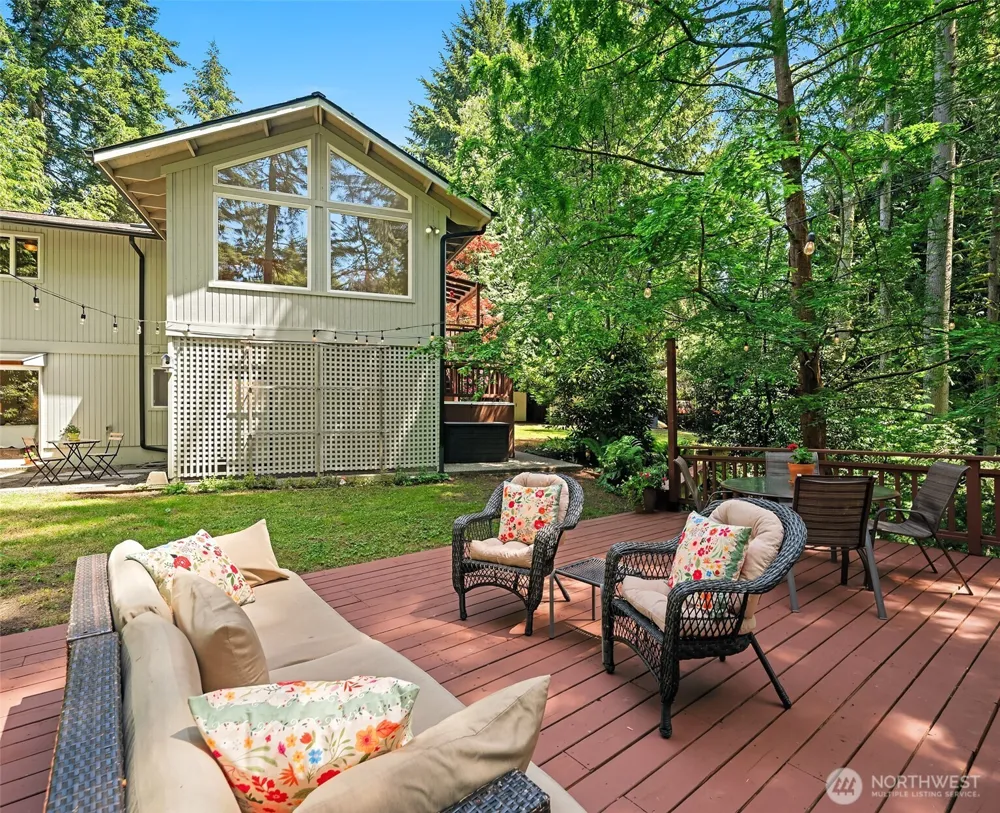 8760 SW 190th Street Vashon, WA 98070