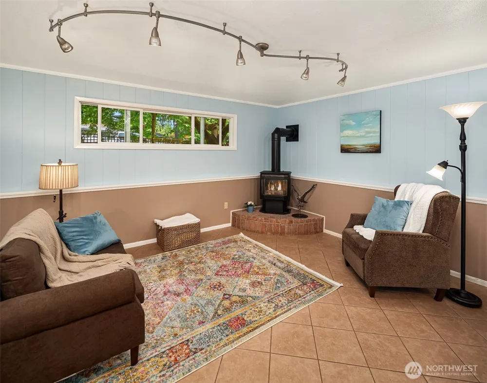 8760 SW 190th Street Vashon, WA 98070