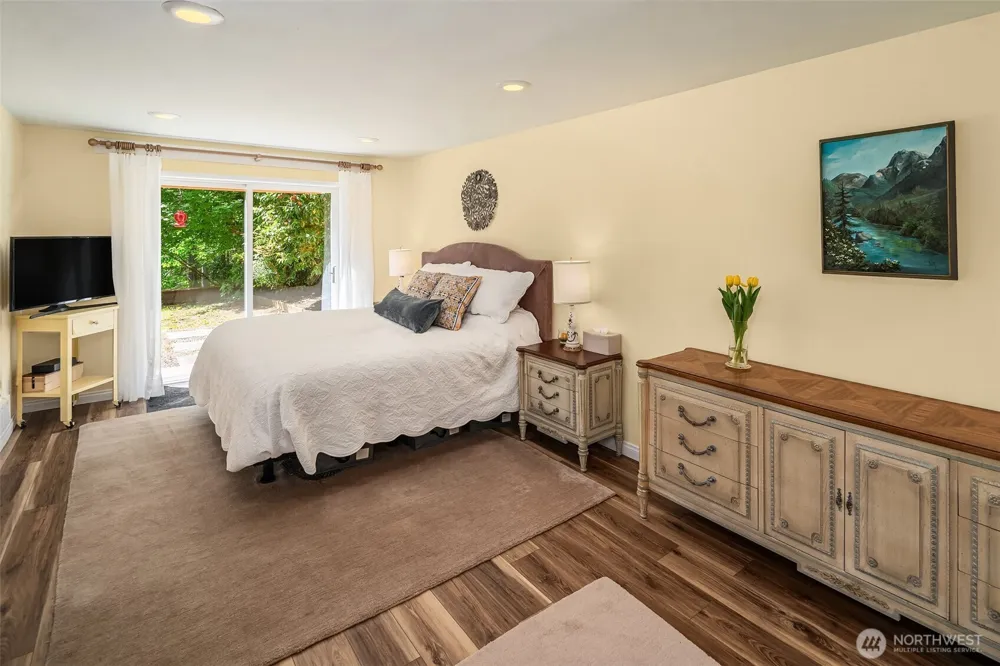 8760 SW 190th Street Vashon, WA 98070