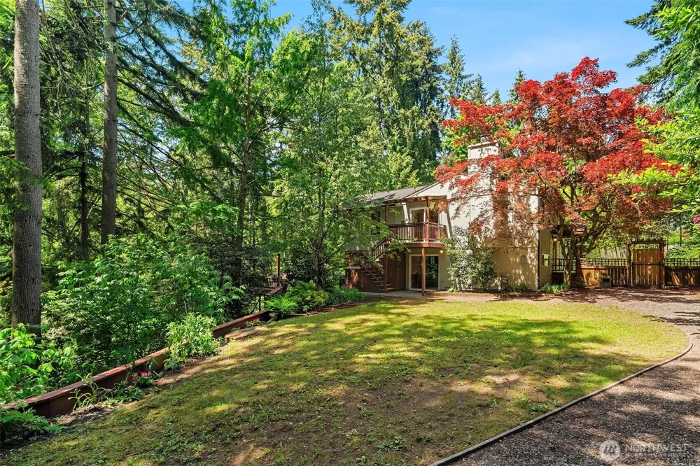 8760 SW 190th Street Vashon, WA 98070