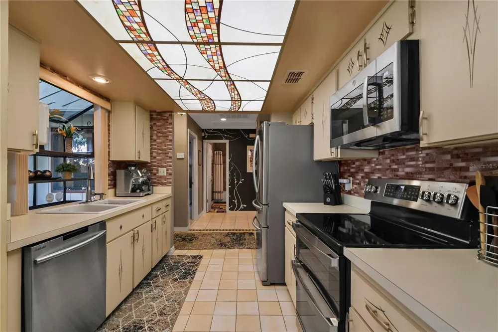 3884 VILLA ROSE LANE Orlando, FL 32808