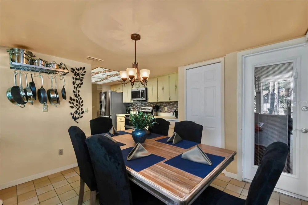3884 VILLA ROSE LANE Orlando, FL 32808