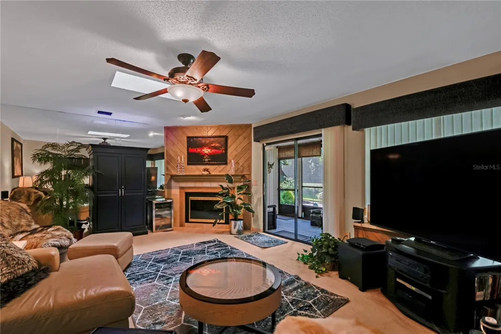 3884 VILLA ROSE LANE Orlando, FL 32808