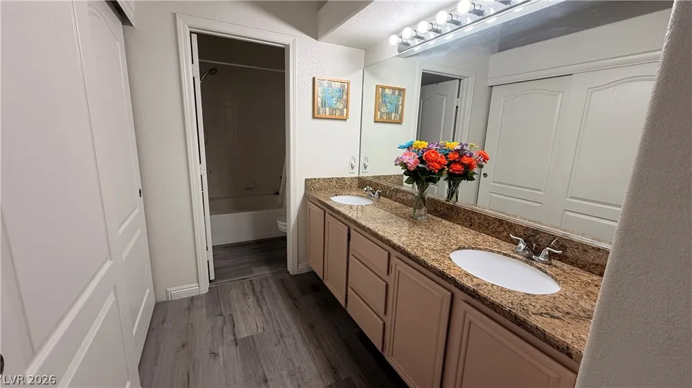 5248 Sunny Beach Lane Las Vegas, NV 89118