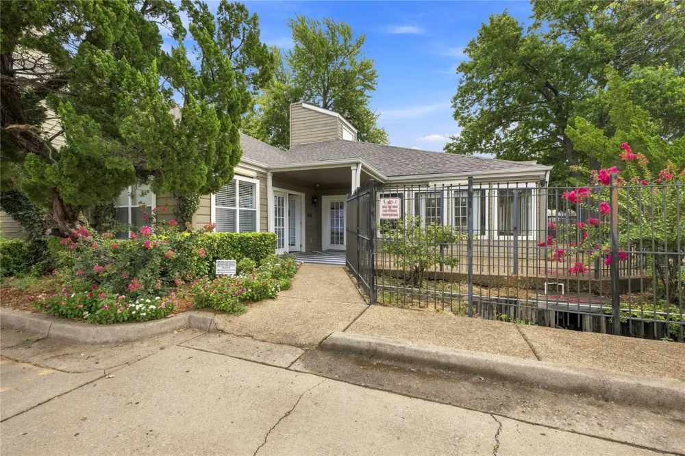 1730 E 67th Street #301 Tulsa, OK 74136