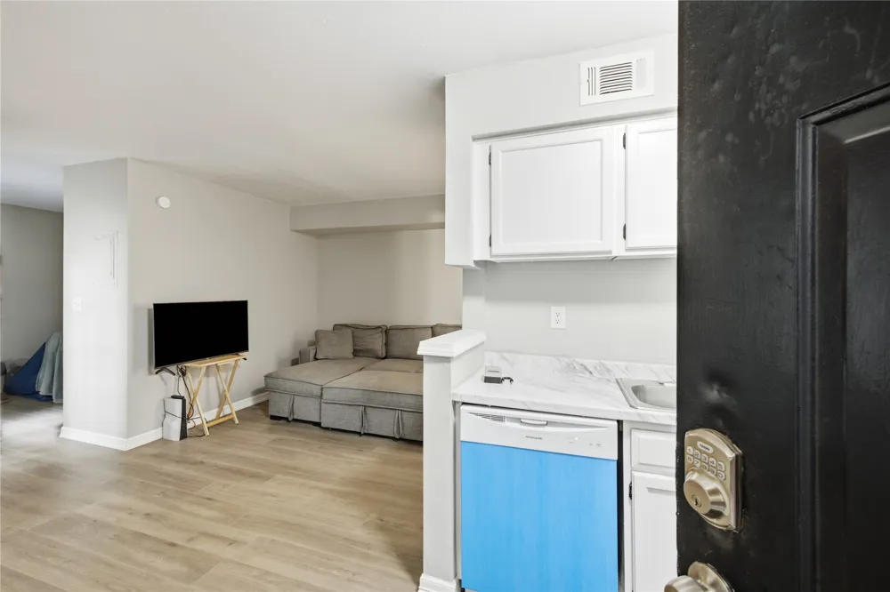 1730 E 67th Street #301 Tulsa, OK 74136