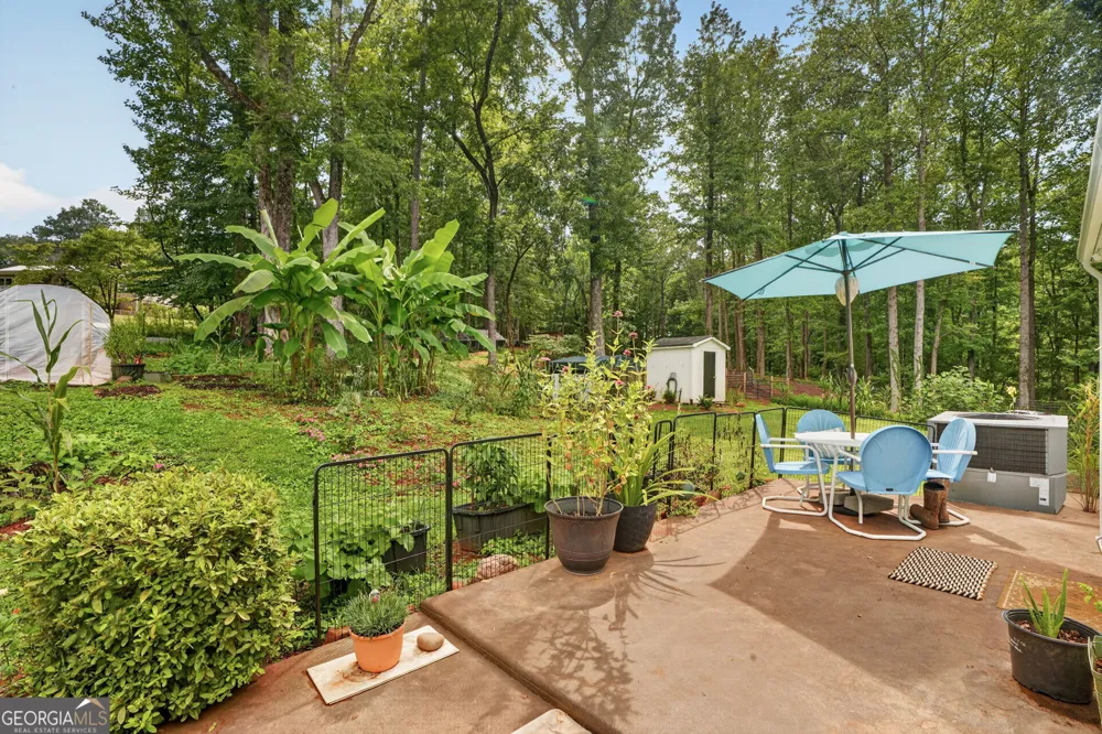 1042 Carl Bramlett RD Winder, GA 30680