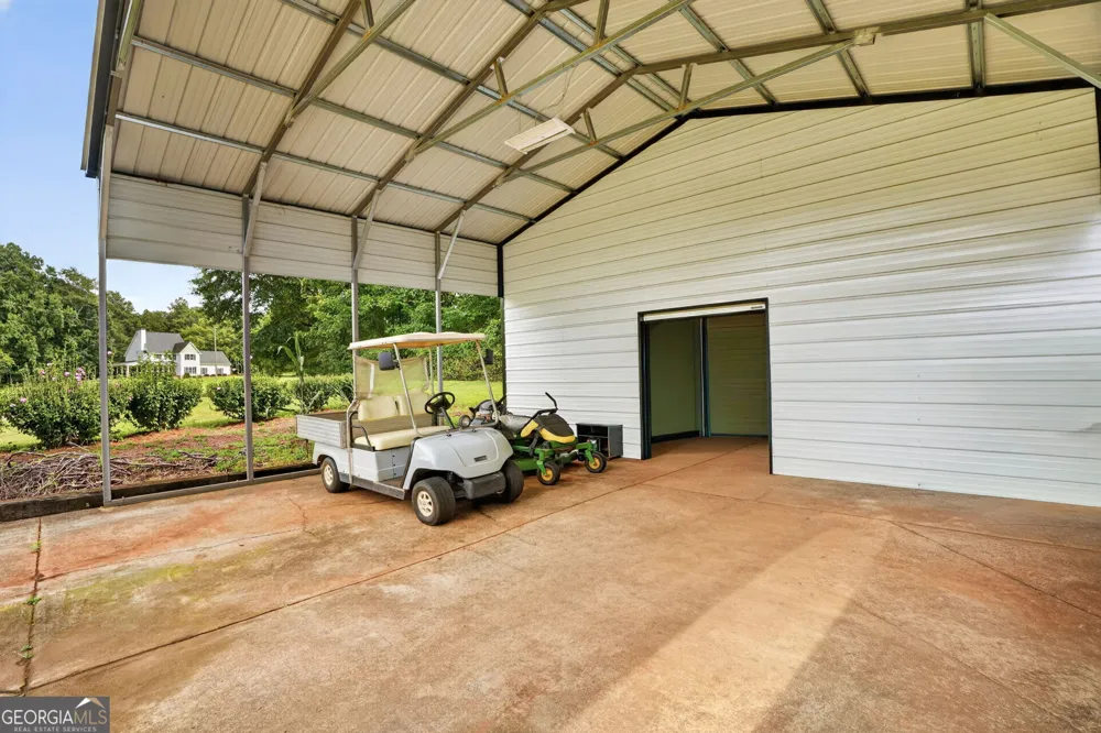 1042 Carl Bramlett RD Winder, GA 30680