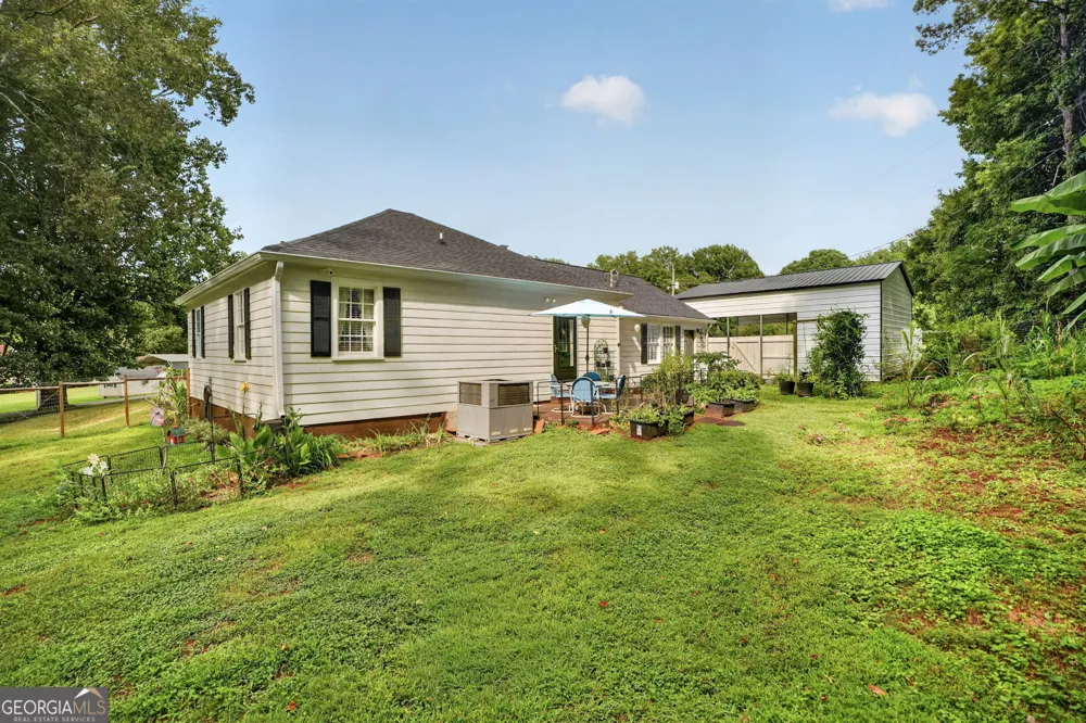 1042 Carl Bramlett RD Winder, GA 30680
