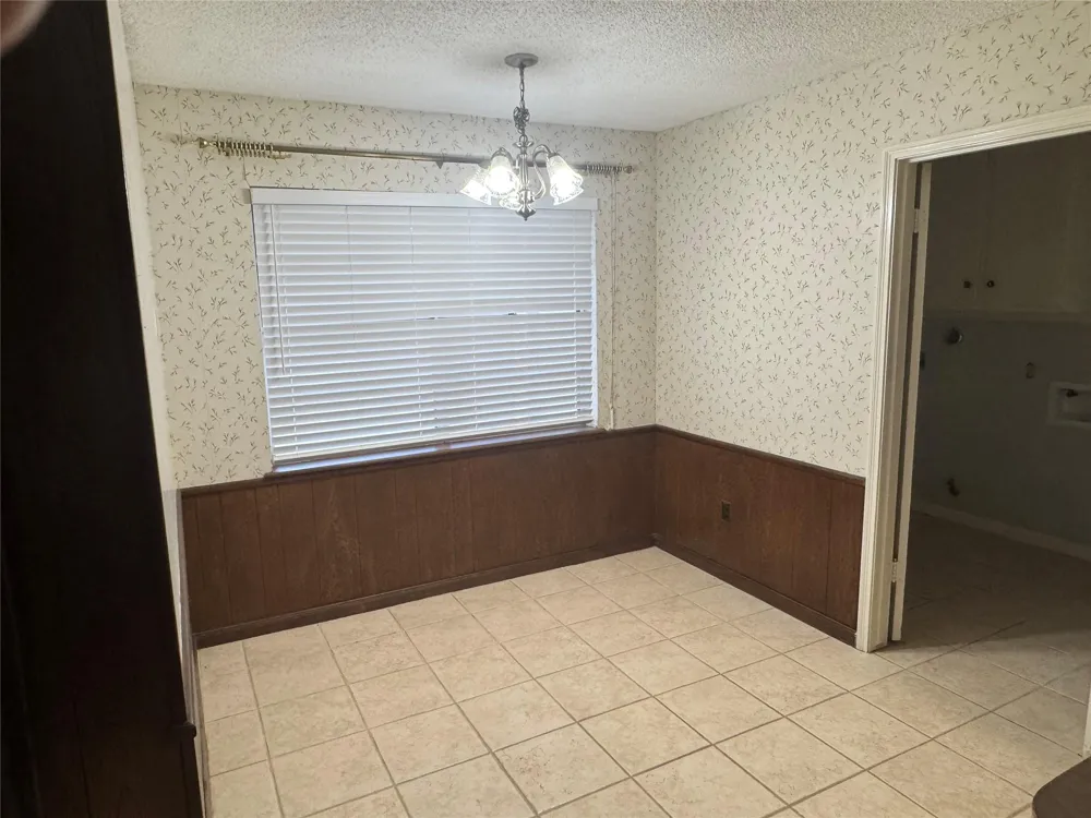 2716 Stratford St Street Pearland, TX 77581