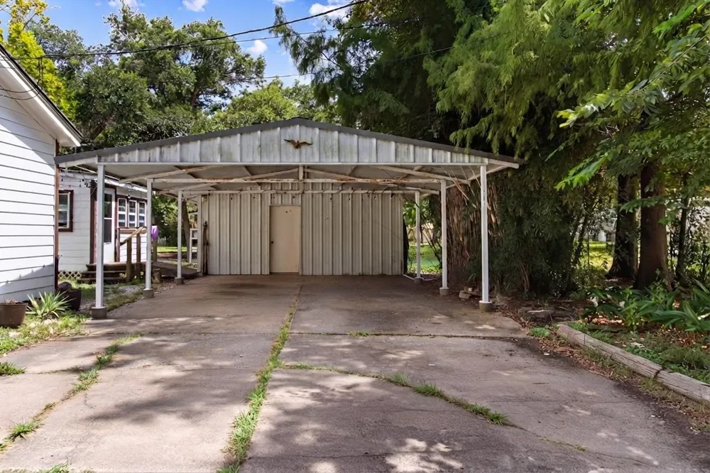 2305 Fm 1462 Road Alvin, TX 77511