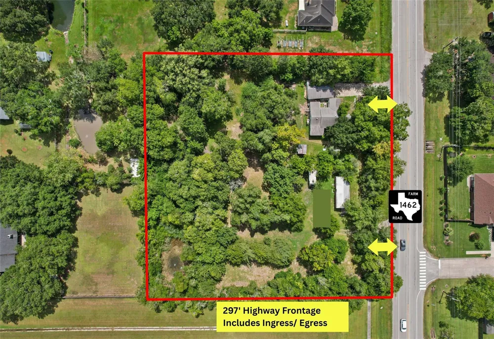 2305 Fm 1462 Road Alvin, TX 77511