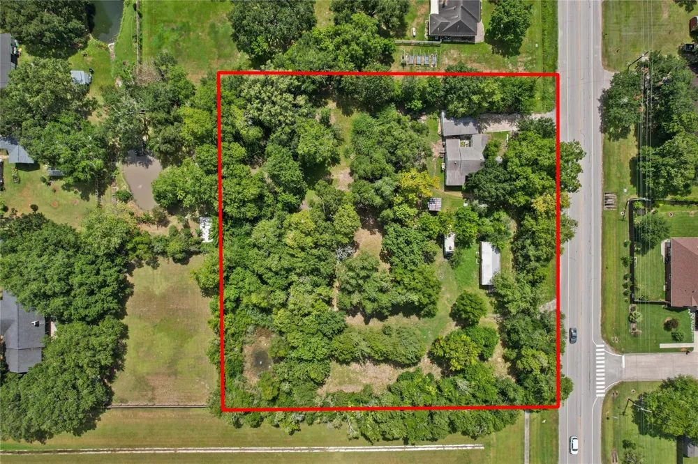 2305 Fm 1462 Road Alvin, TX 77511