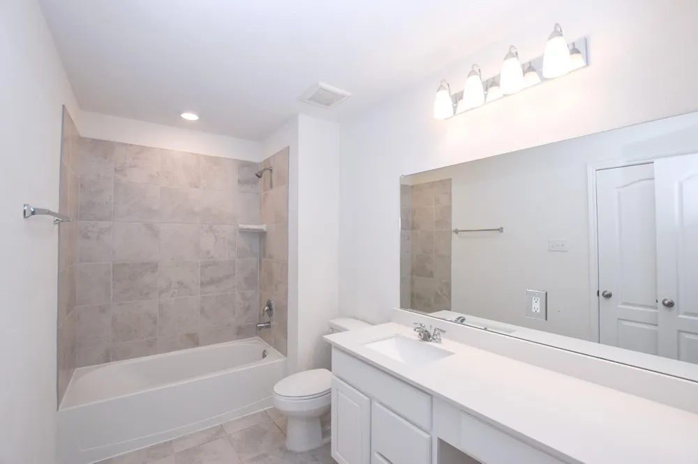 10306 Russell Pines Drive Iowa Colony, TX 77583