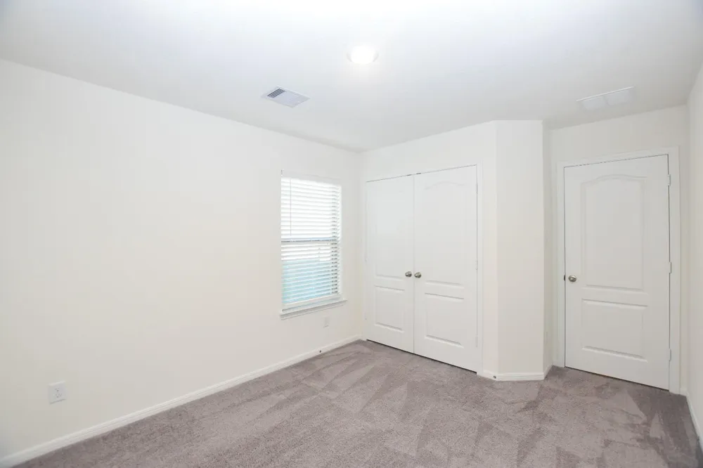 10306 Russell Pines Drive Iowa Colony, TX 77583
