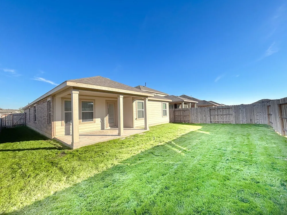 10306 Russell Pines Drive Iowa Colony, TX 77583