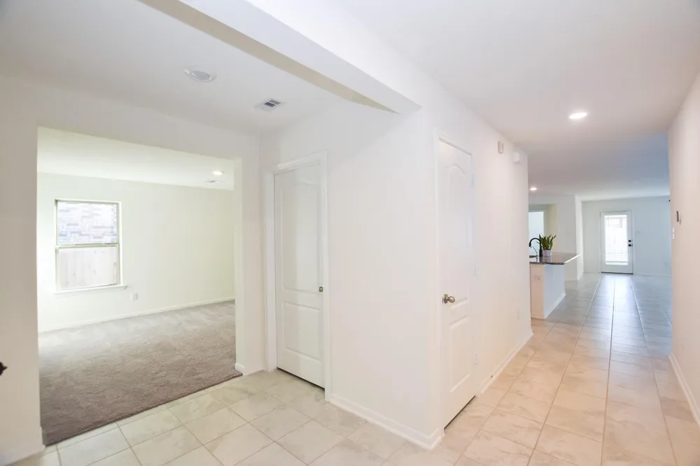 10306 Russell Pines Drive Iowa Colony, TX 77583