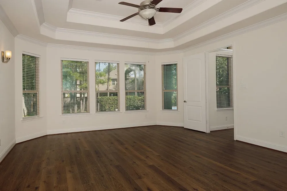 46 Caprice Bend Place Tomball, TX 77375