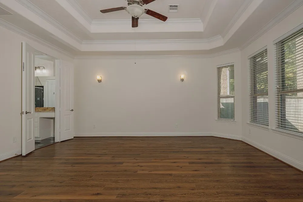 46 Caprice Bend Place Tomball, TX 77375