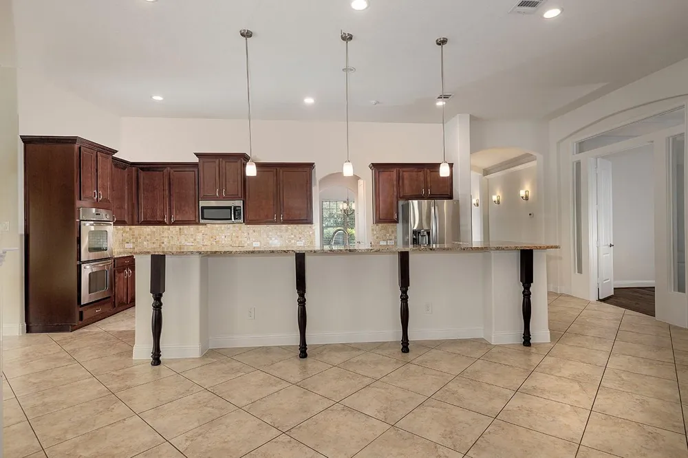 46 Caprice Bend Place Tomball, TX 77375