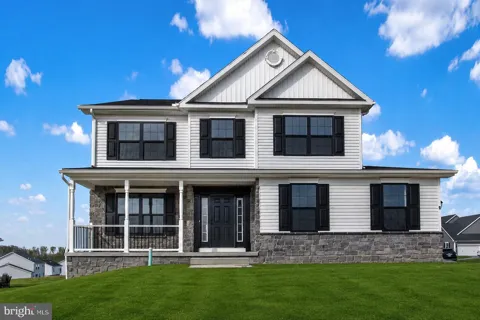 41 FRIAR RD #33