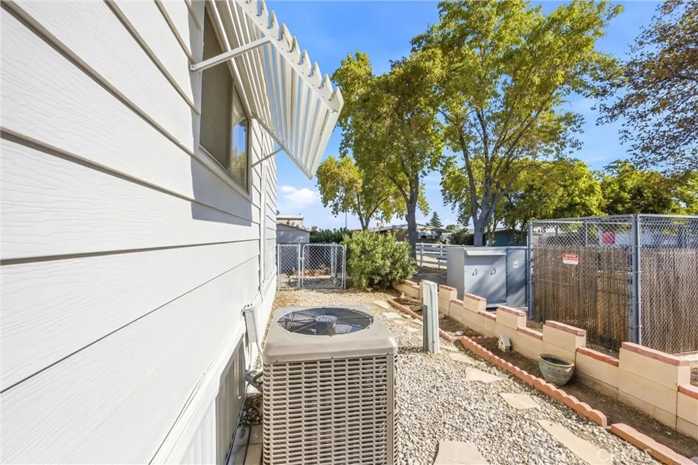 13393 Mariposa Road #81 Victorville, CA 92395