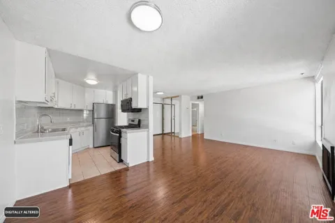 1950 Rodney Drive #102