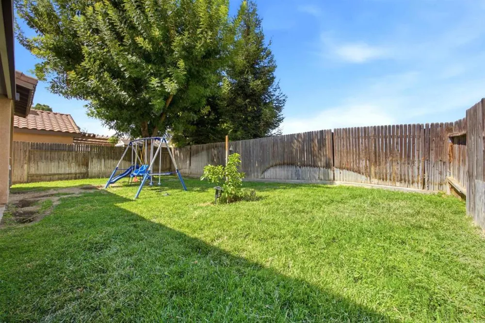 6213 Brewer Creek Drive Bakersfield, CA 93313
