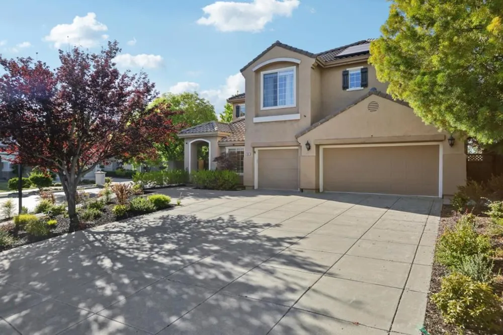 6039 La Spezia Place San Jose, CA 95138