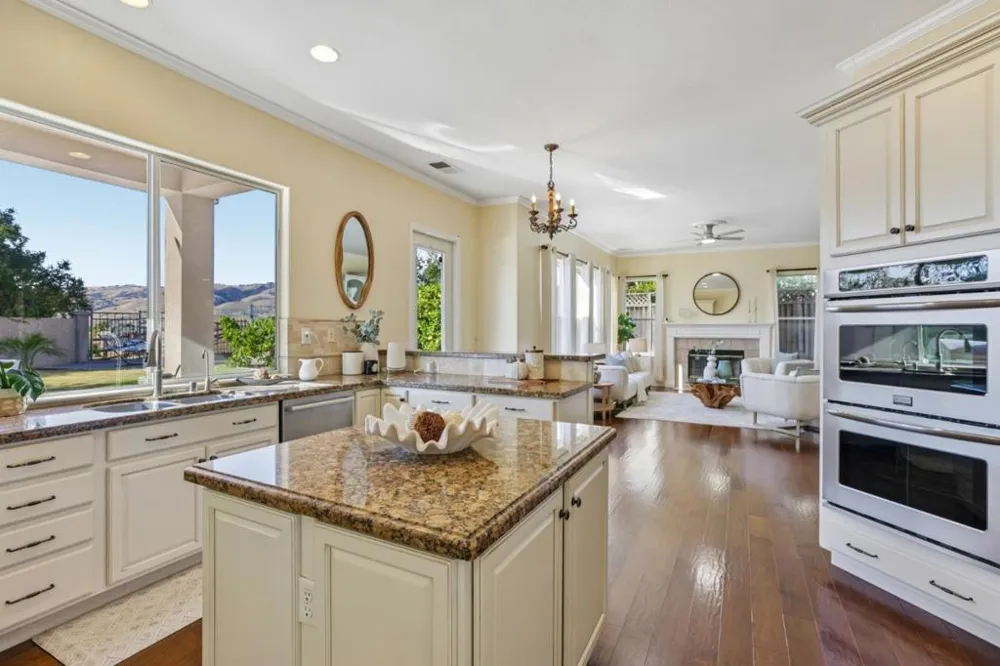 6039 La Spezia Place San Jose, CA 95138