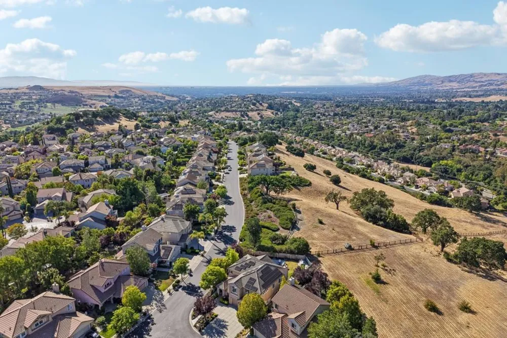 6039 La Spezia Place San Jose, CA 95138