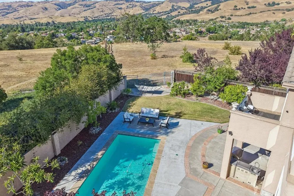 6039 La Spezia Place San Jose, CA 95138