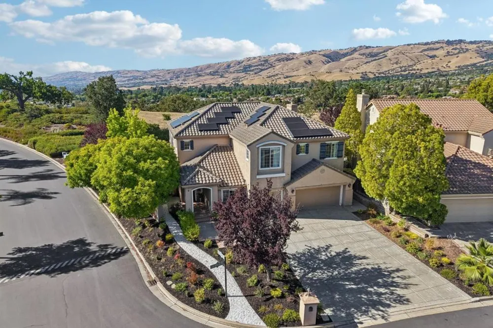 6039 La Spezia Place San Jose, CA 95138