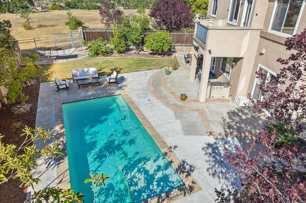 6039 La Spezia Place San Jose, CA 95138