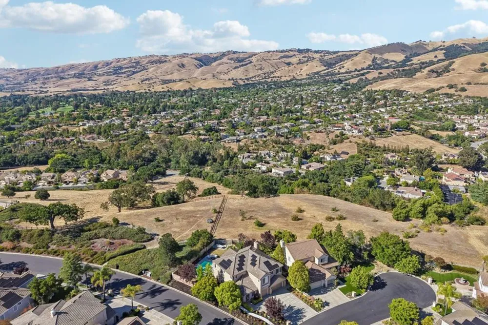 6039 La Spezia Place San Jose, CA 95138