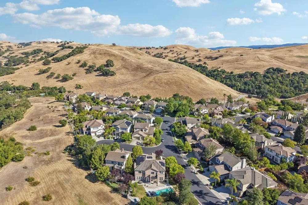 6039 La Spezia Place San Jose, CA 95138