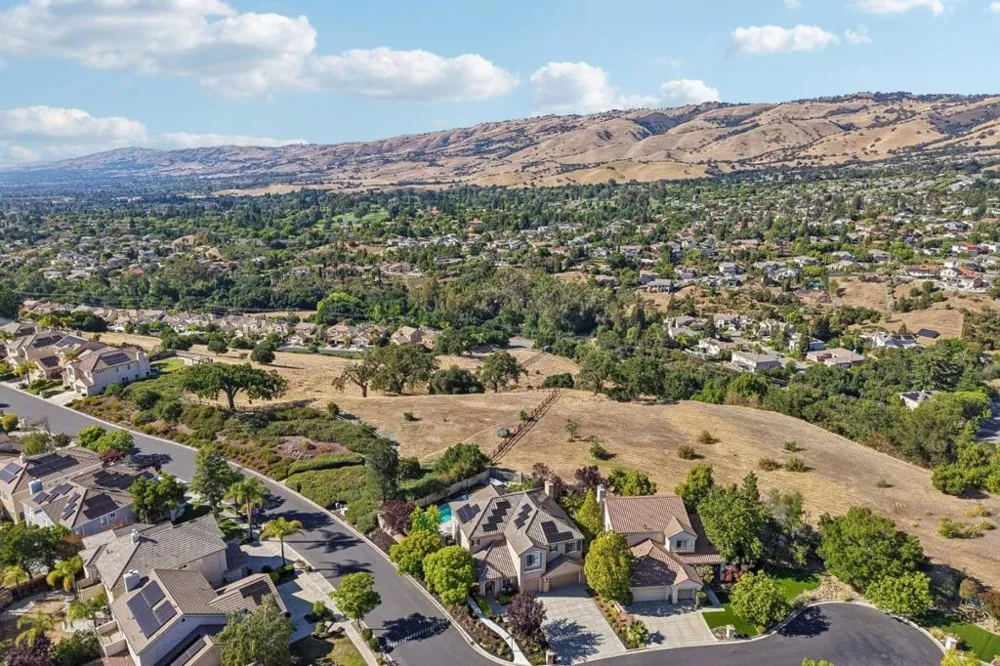 6039 La Spezia Place San Jose, CA 95138