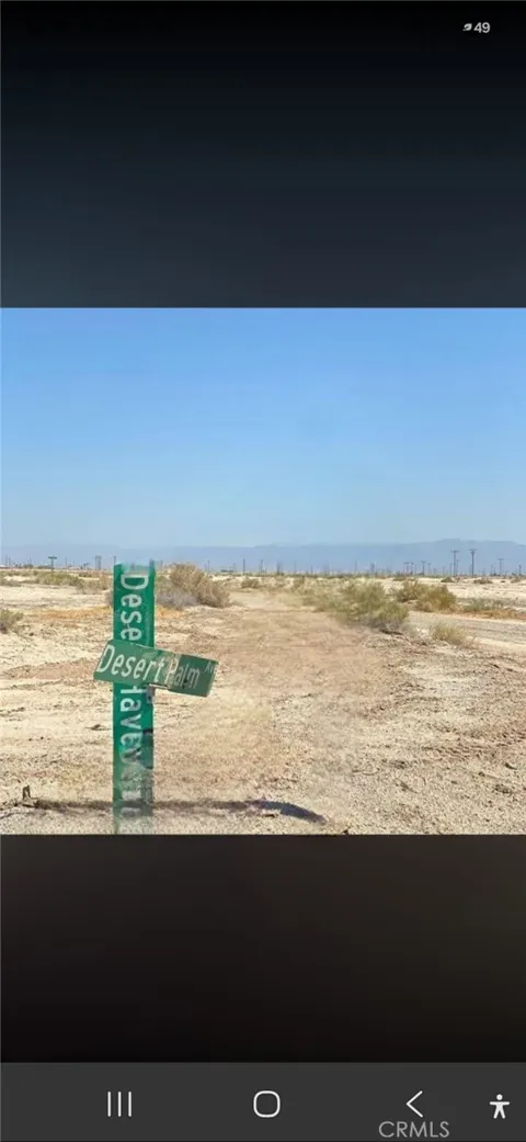 982 Desert View Ave