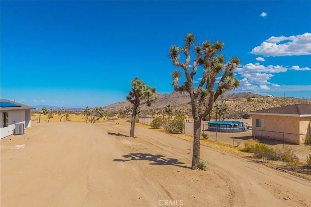 3945 Bonita Avenue Yucca Valley, CA 92284