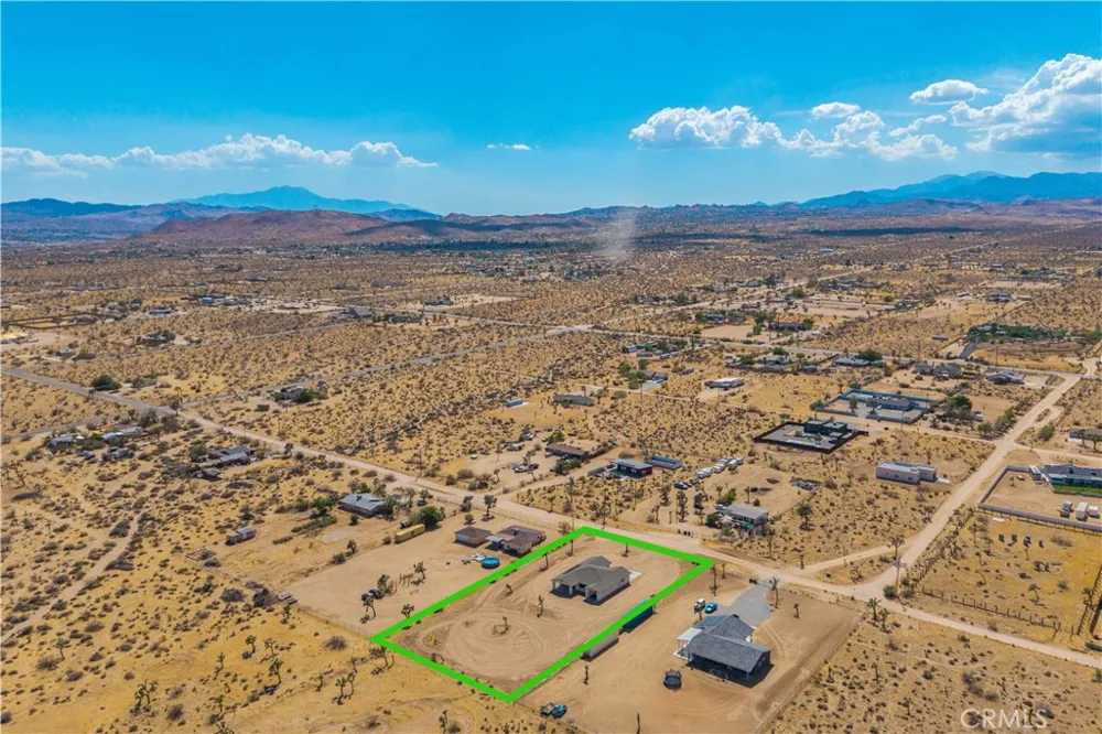 3945 Bonita Avenue Yucca Valley, CA 92284