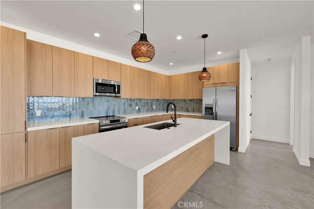 3945 Bonita Avenue Yucca Valley, CA 92284